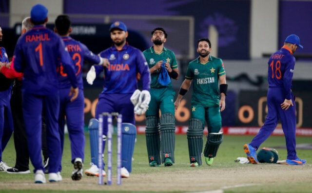 O Paquistão venceu a Índia na etapa Super 12 em 2021