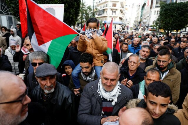 Manifestação palestina sobre assassinato do líder do Hamas, al-Arouri