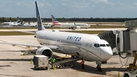 Transportadora aérea dos EUA detecta parafusos soltos em Boeing 737 aterrados