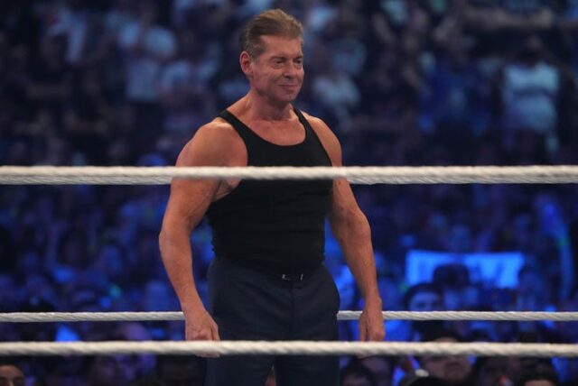 3 de abril de 2022;  Arlington, Texas, EUA;  O proprietário da WWE, Vince McMahon, durante a WrestleMania 38 no AT&T Stadium.