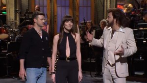 Justin Timberlake Dakota Johnson e Jimmy Fallon no SNL