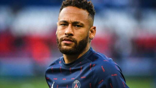 Neymar Junior contrata pelo Paris Saint-Germain sob investigação das autoridades francesas