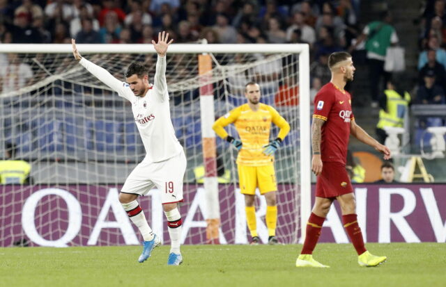 Theo comemora gol contra a Roma na Série A