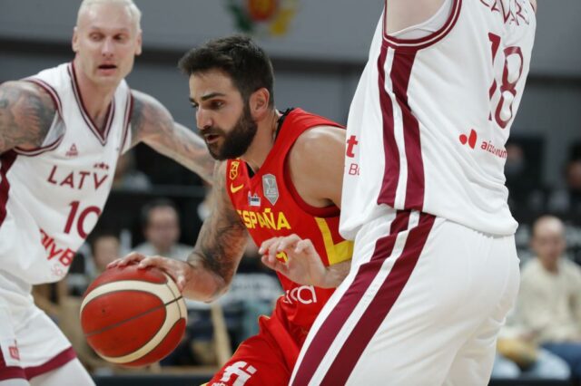 Espanha perde para a Letônia, mas vence Ricky Rubio