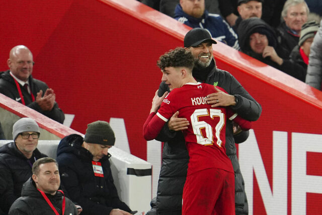 Os 'Klopp Boys' saem para beber