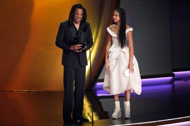 Jay-Z leva Grammy ao palco por nunca ter dado à esposa, Beyoncé, o 'Álbum do Ano'