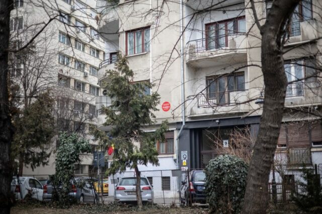 Um edifício marcado com ponto vermelho no beco Victor Eftimiu, em Bucareste