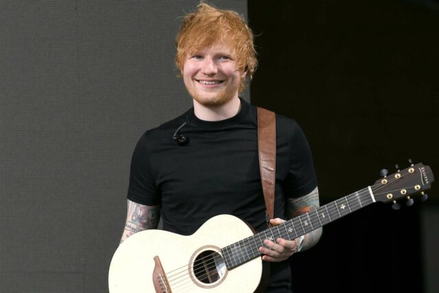 Ed Sheeran Rihanna molda você