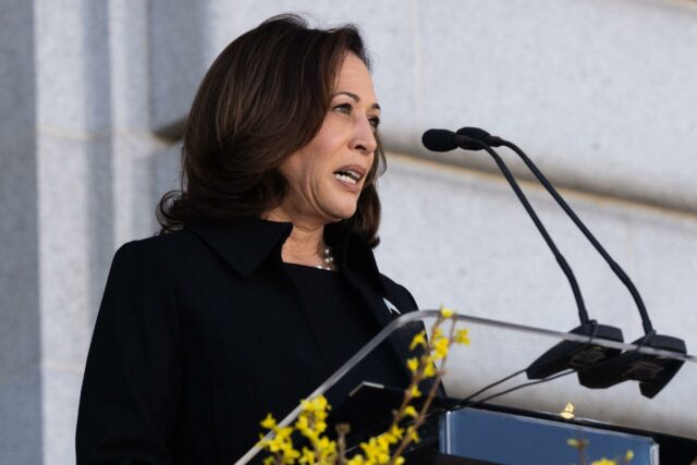 A vice-presidente Kamala Harris compartilha mensagem para as crianças no Dia Internacional da Mulher