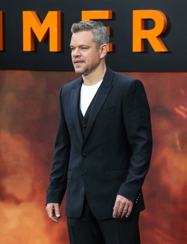 Matt Damon comparece à estreia no Reino Unido de 