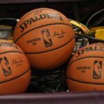 Bolas de jogo da NBA antes do jogo Portland Trail Blazers contra Los Angles Lakers em 14 de novembro de 2018, no Staples Center em Los Angeles, CA.