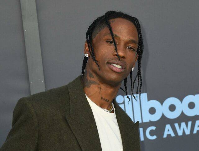 Travis Scott cancela show sem explicação, fãs ficam confusos