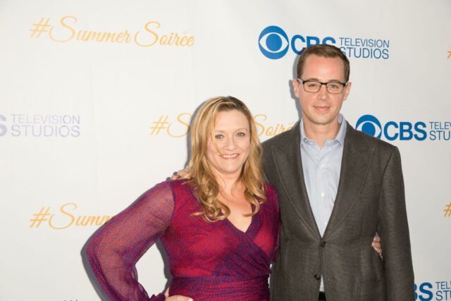 A esposa da estrela do 'NCIS' Sean Murray pede o divórcio após 19 anos juntos