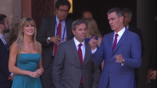 Pedro Sánchez cancela agenda e considera renunciar