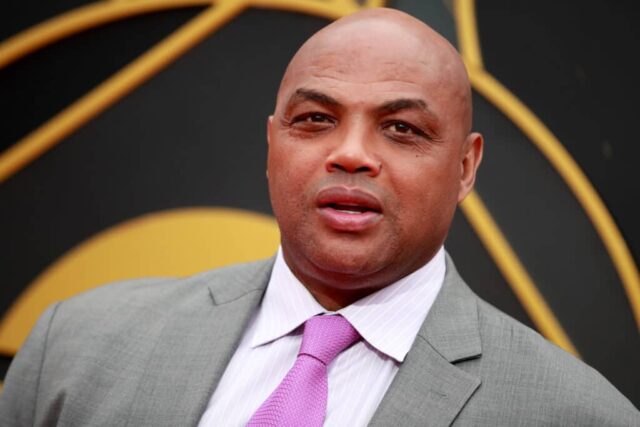 Charles Barkley comparece ao NBA Awards 2019 no Barker Hangar em 24 de junho de 2019 em Santa Monica, Califórnia.