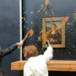 Manifestantes jogam sopa em Mona Lisa (VÍDEO)