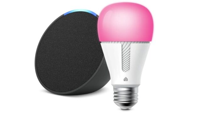 Obtenha um alto-falante Echo Pop com uma lâmpada inteligente TP-Link grátis por apenas US $ 23