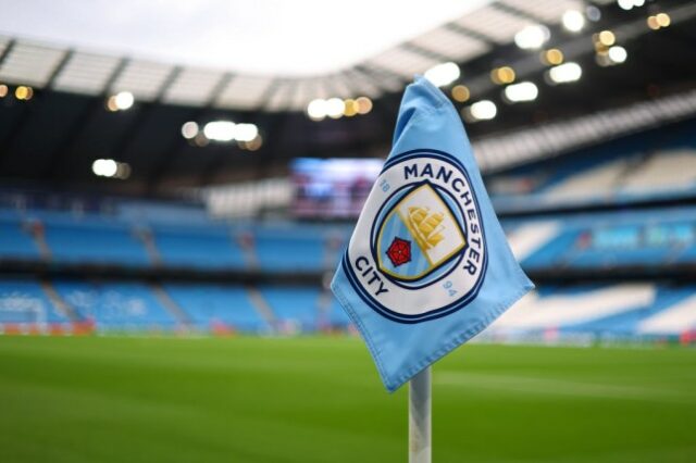 Uma imagem genérica da bandeira de escanteio do Manchester City
