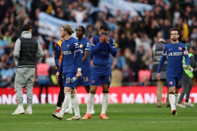 Thiago Silva reage à derrota do Chelsea nas semifinais da FA Cup para o Manchester City