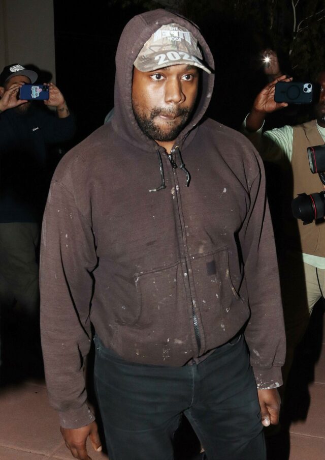 Kanye West saindo da academia em Los Angeles