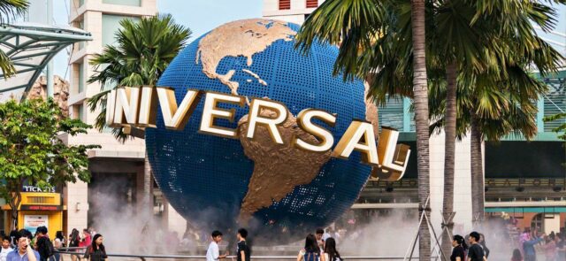Acidente de bonde do Universal Studios 'impulsiona' criança de 11 anos 'violentamente para dentro da parede de acrílico', mas a família não vai processar