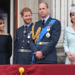 Meghan Markle, Duquesa de Sussex, Príncipe Harry, Duque de Sussex e o Duque e a Duquesa de Cambridge participam do flypast RAF100 no Palácio de Buckingham, Londres, Reino Unido, em 10 de julho de 2018. 10 de julho de 2018