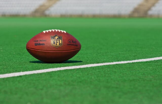 bola oficial da liga de futebol americano NFL