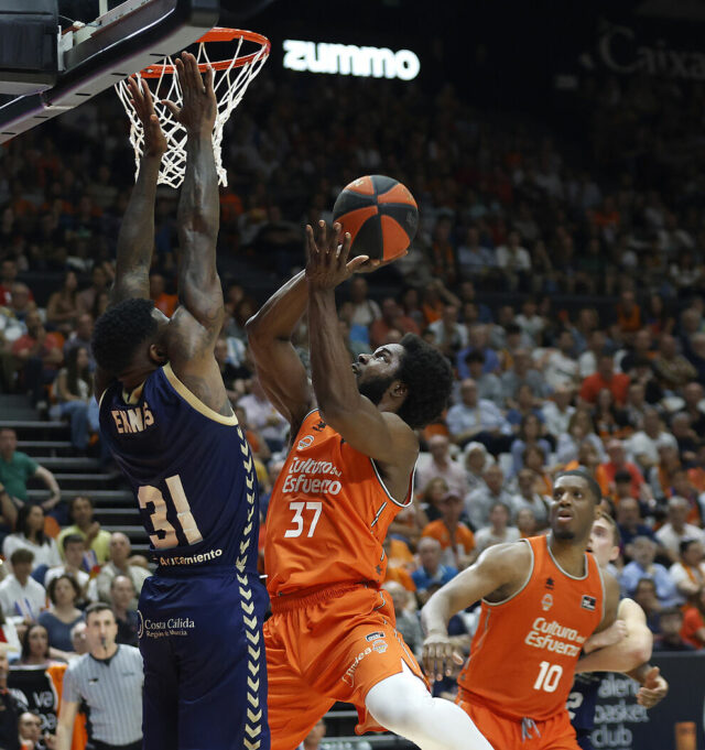 UCAM arrebata o fator casa do Valencia Basket