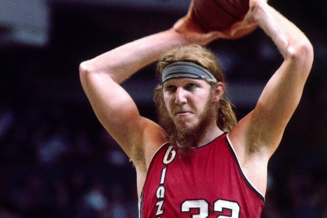 O lendário Bill Walton morre aos 71 anos de câncer