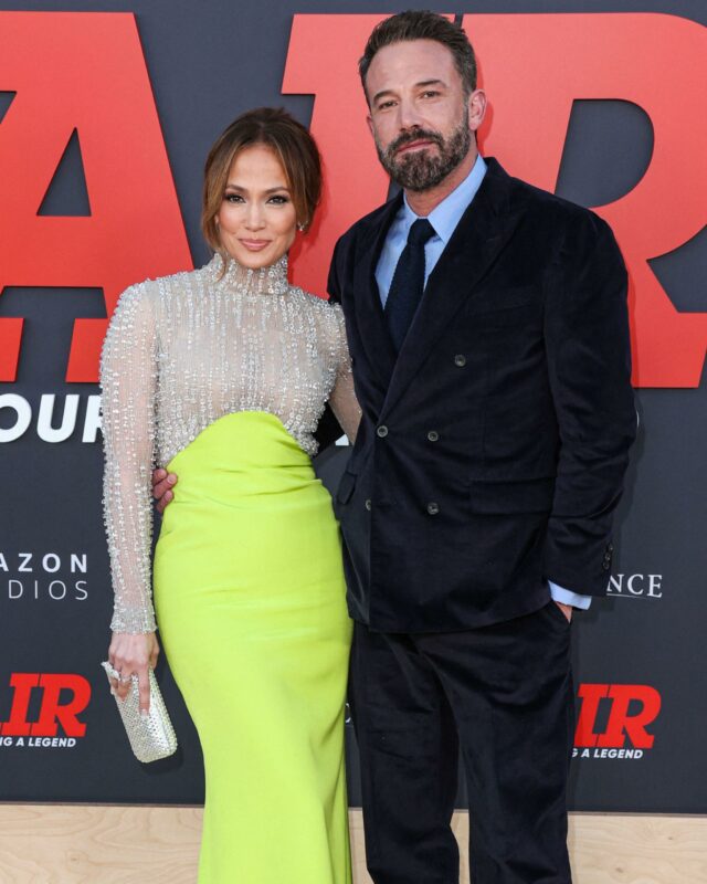 Jennifer Lopez e seu marido Ben Affleck chegam à estreia mundial de ‘Air’ da Amazon Studios