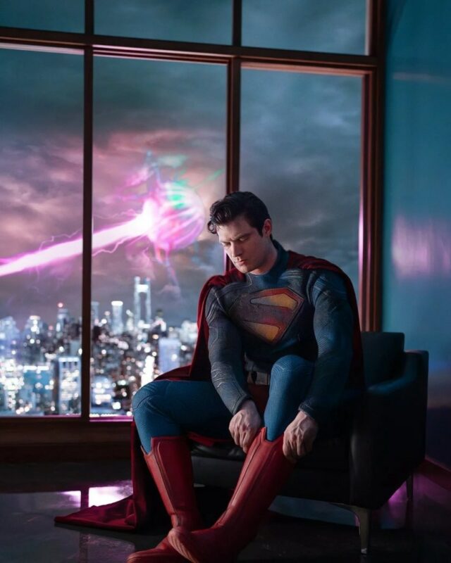 'Superman': primeiras imagens de David Corenswet de terno como o novo Homem de Aço |  foto