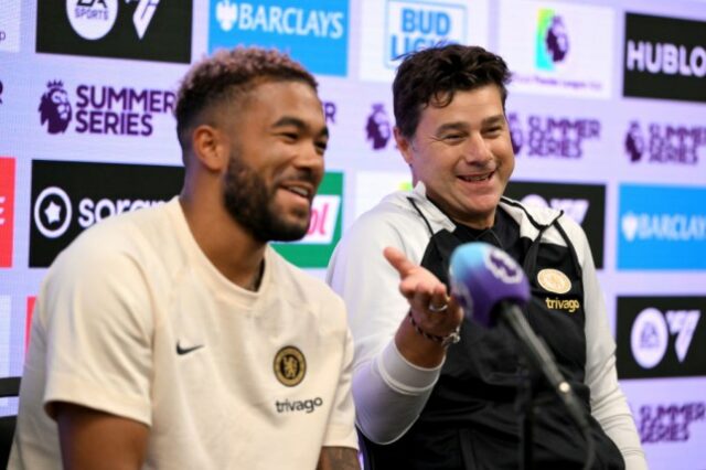 Reece James e Mauricio Pochettino do Chelsea durante coletiva de imprensa no Mercedes-Benz Stadium