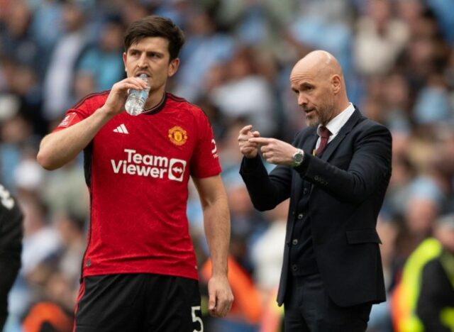 A estrela do Manchester United, Harry Maguire, e o técnico Erik ten Hag