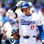 Shohei Ohtani nº 17 do Los Angeles Dodgers no Dodger Stadium em 8 de maio de 2024 em Los Angeles, Califórnia.