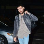 Zayn Malik usa delineador depois de sair do apartamento de Gigi Hadid em Nova York