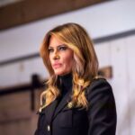 Melania Trump fala aos apoiadores de Donald Trump em um