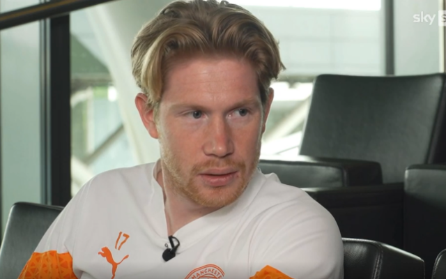 Kevin De Bruyne parece pronto para participar da decisão do título do Manchester City