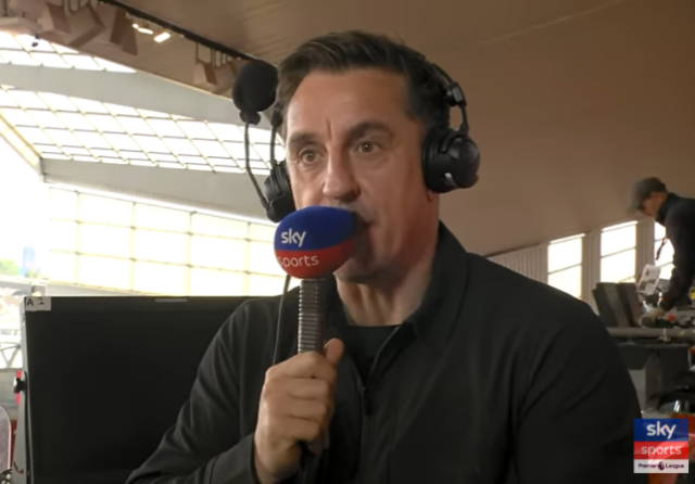 Gary Neville avaliando a corrida pelo título em seu podcast Sky Sports