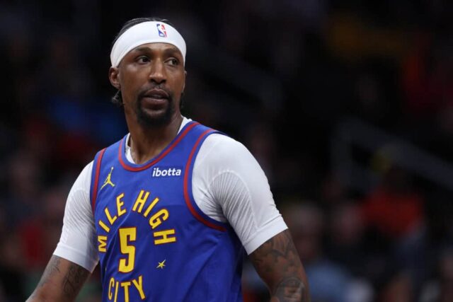 WASHINGTON, DC - 21 DE JANEIRO: Kentavious Caldwell-Pope # 5 do Denver Nuggets enfrenta o Washington Wizards na Capital One Arena em 21 de janeiro de 2024 em Washington, DC.  NOTA AO USUÁRIO: O Usuário reconhece e concorda expressamente que, ao baixar e/ou usar esta fotografia, o Usuário está concordando com os termos e condições do Contrato de Licença da Getty Images.