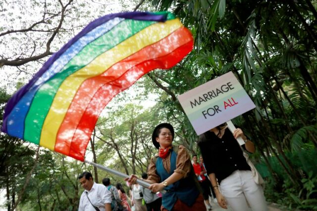 Comunidade LGBT tailandesa participa da Parada do Dia da Liberdade Gay em Bangkok, Tailândia, em 29 de novembro de 2018.