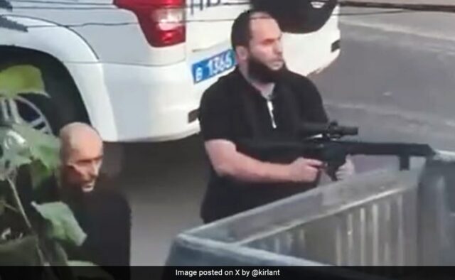Homens armados matam seis policiais e um padre no Daguestão, na Rússia, afirma agência antiterrorista