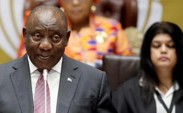 Cyril Ramaphosa reeleito presidente sul-africano após acordo de coalizão