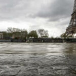 50.000 metros cúbicos de águas residuais são despejados no principal rio de Paris