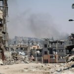Batalhas pesadas e bombardeios atingem a cidade de Gaza Shujaiya pelo quarto dia