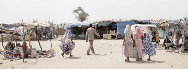 A vida quotidiana no campo de Metche, onde vivem entre 40.000 e 50.000 refugiados sudaneses depois de fugirem de Darfur para o leste do Chade.