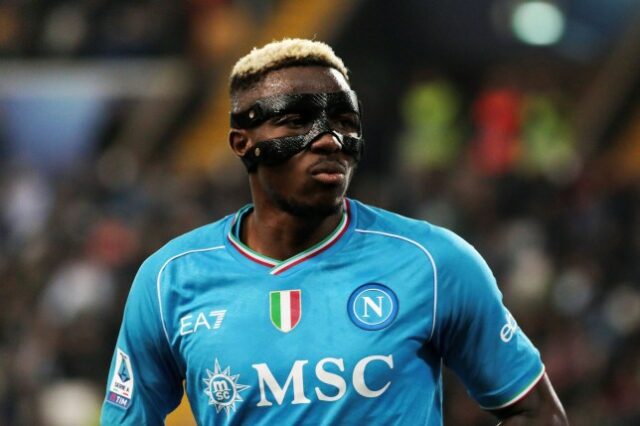 O atacante do Napoli, Victor Osimhen, durante a partida de futebol da Série A entre Udinese e Napoli