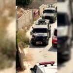 Forças israelenses ferem palestino, amarram-no em cima de um veículo e vão embora