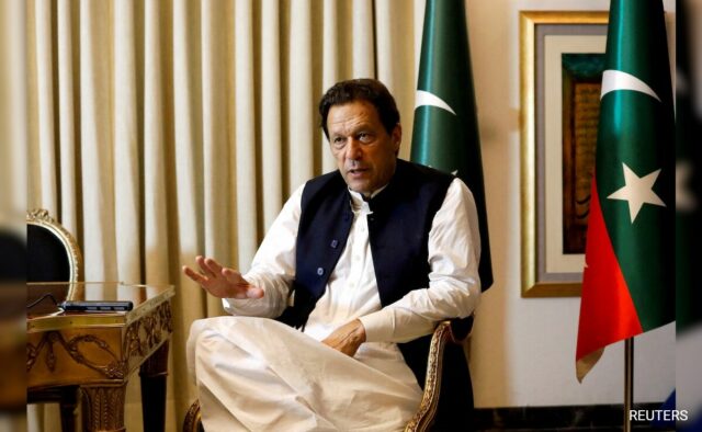 Governo do Paquistão envia detalhes e fotos da vida do ex-primeiro-ministro Imran Khan na prisão