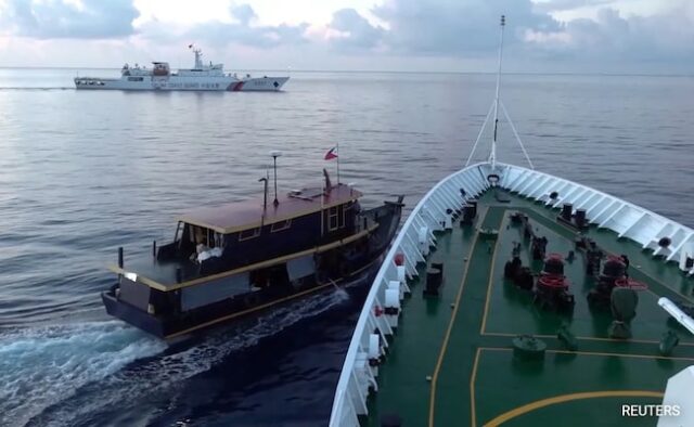 Navio das Filipinas colide com navio da China no disputado Mar da China Meridional
