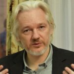 WikiLeaks afirma que Julian Assange voará para a Austrália dentro de horas